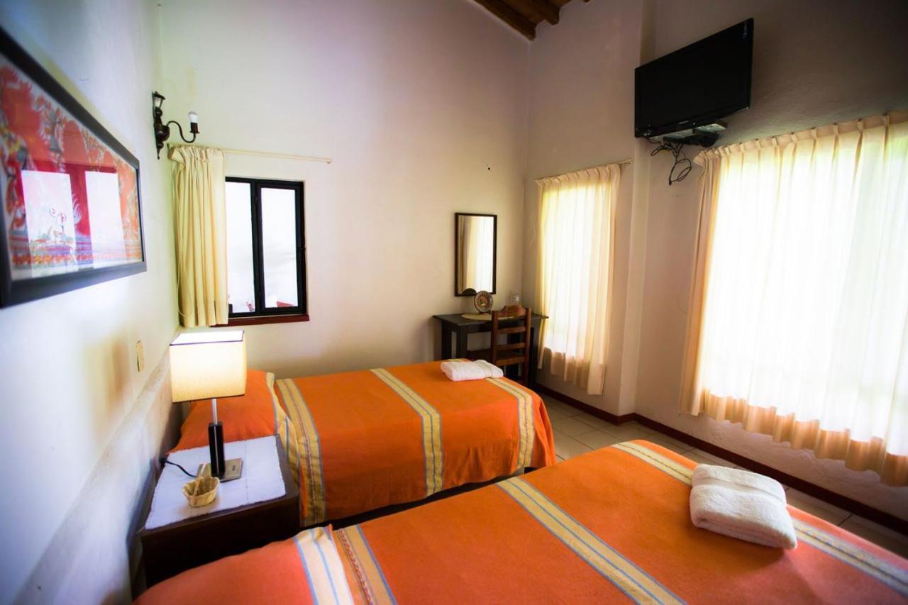 Hostal La Parroquia En Комала Экстерьер фото
